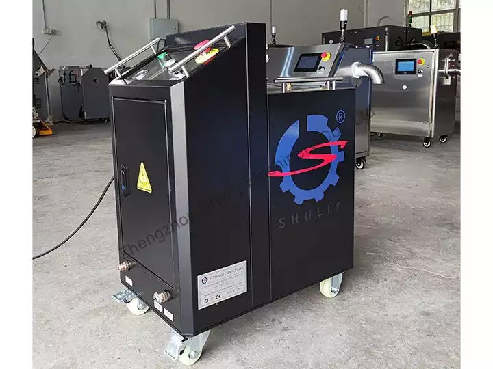 Dry ice cleaning machine for car wash